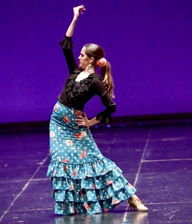 Falda corta ensayo flamenco 